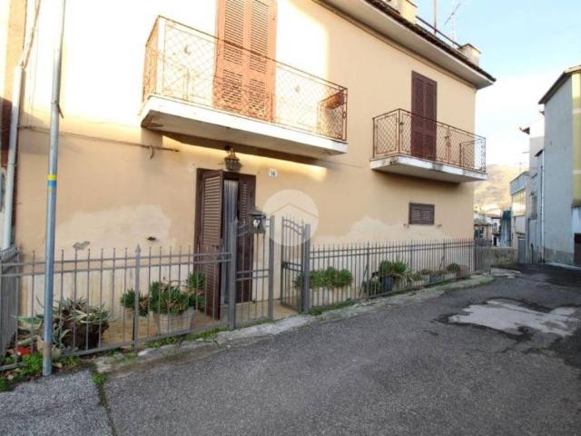Appartamento in vendita a Fara Sabina, Lazio