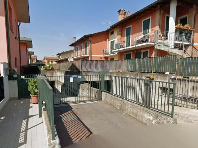 Appartamento in vendita a Fara Olivana, Lombardia