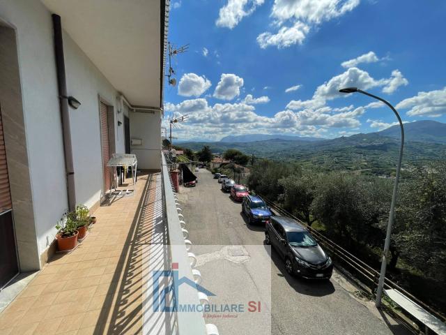 Appartamento in vendita a Foglianise, Campania
