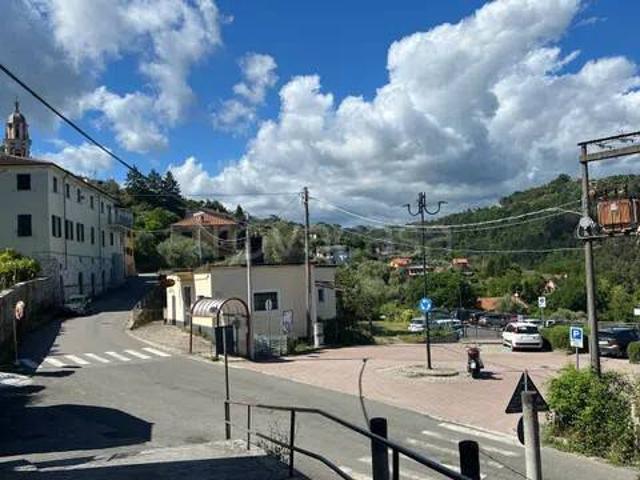 Appartamento in vendita a Follo, Liguria