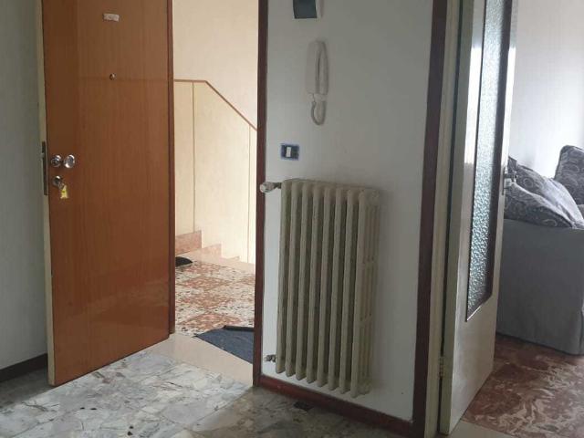 Appartamento in vendita a Fornovo Di Taro, Reggio Emilia