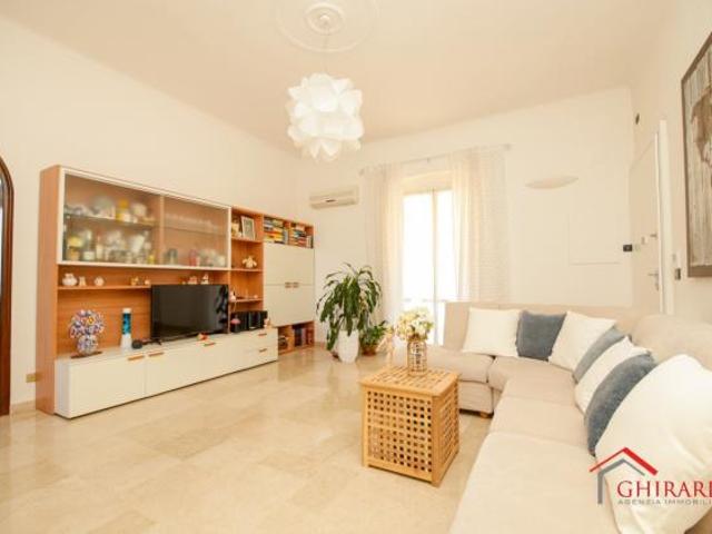 Appartamento in vendita a Centro Est, Serra Riccò