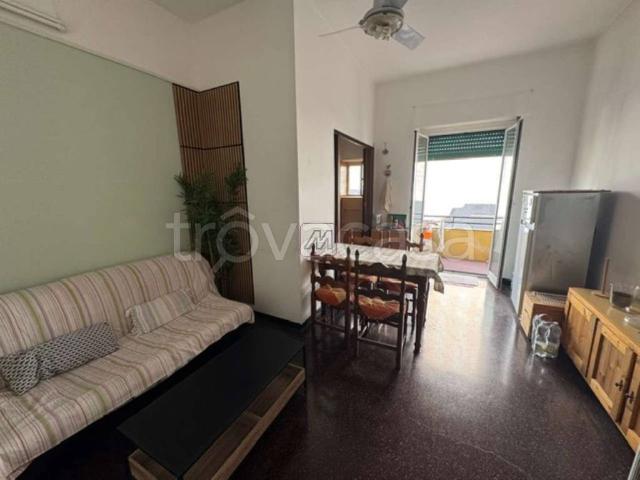 Appartamento in vendita a Chiappeto, Genova