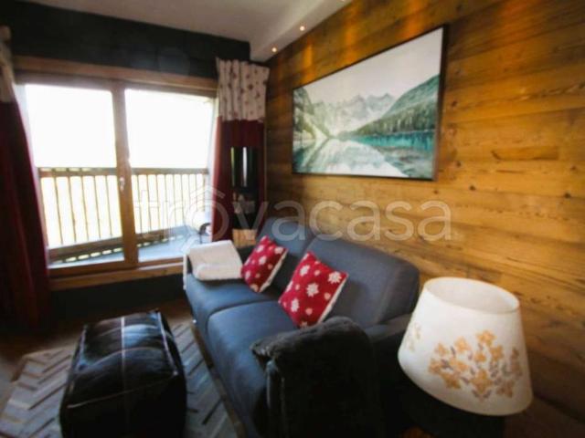 Appartamento in vendita a Gressan, Aosta