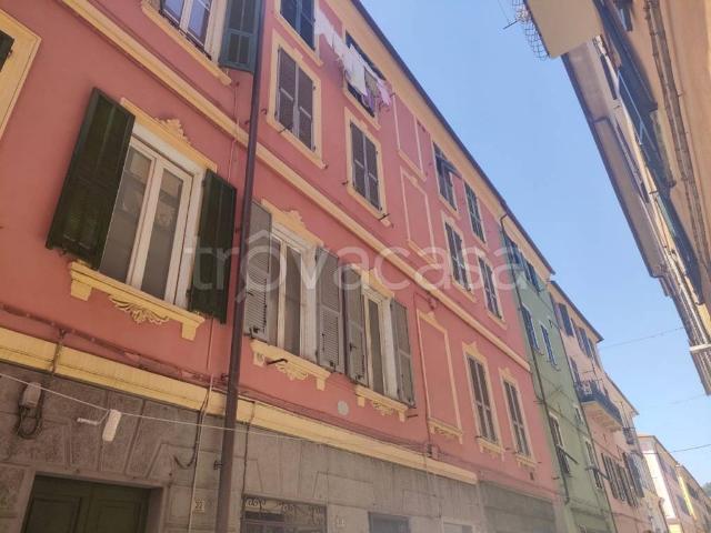 Appartamento in vendita a Imperia, Liguria