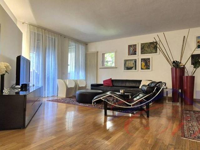 Appartamento in vendita a Castello, Lecco