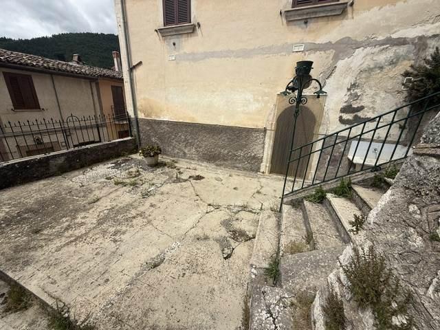 Appartamento in vendita a Magliano De' Marsi, Abruzzo