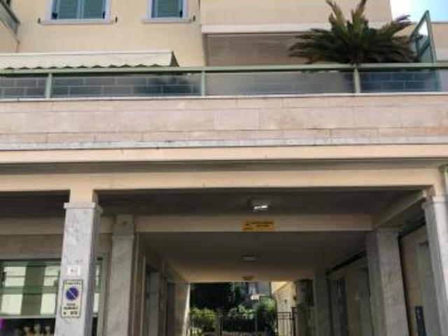 Appartamento in vendita a Marina Di Massa, Toscana