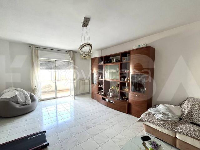 Appartamento in vendita a Rione 219, Melito Di Napoli