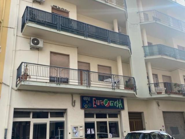 Appartamento in vendita a Calabria, Reggio Calabria