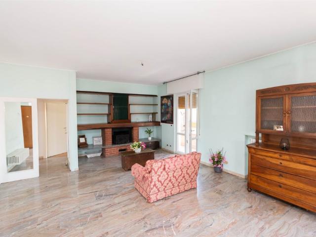 Appartamento in vendita a Melzo, Lombardia