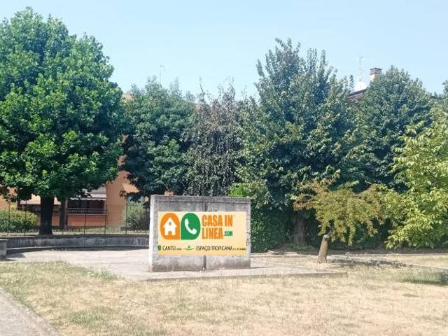 Appartamento in vendita a Cantù, Lombardia