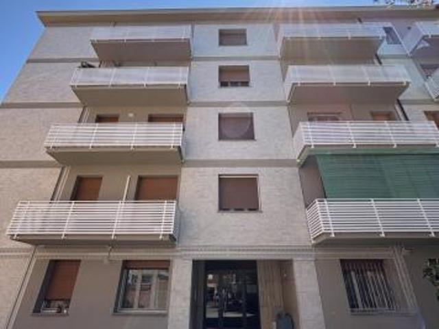 Quadrilocale in vendita a Modena