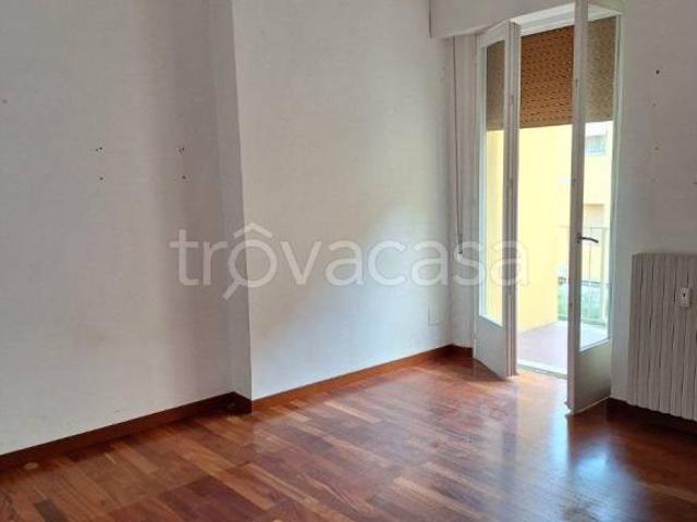 Quadrilocale in vendita a Modena, Quartiere Cittanova