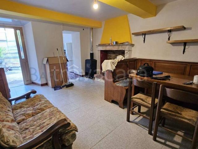 Appartamento in vendita a Piazza, Montignoso