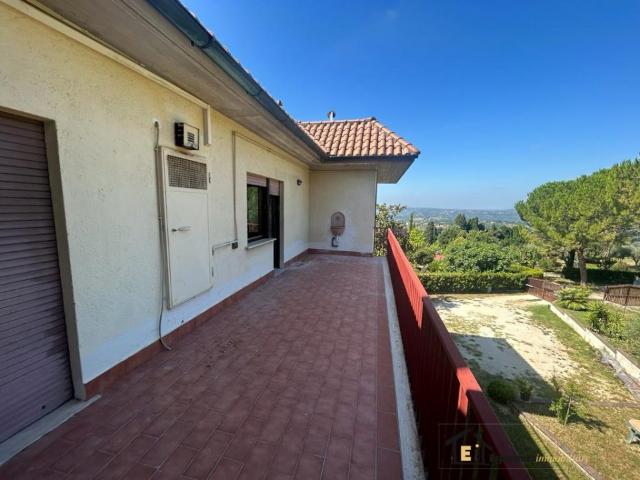 Appartamento in vendita a Montopoli Di Sabina, Lazio