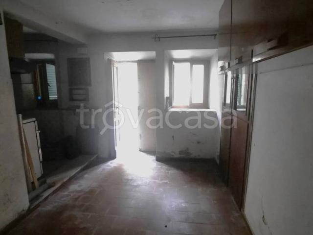 Appartamento in vendita a Ortignano, Toscana