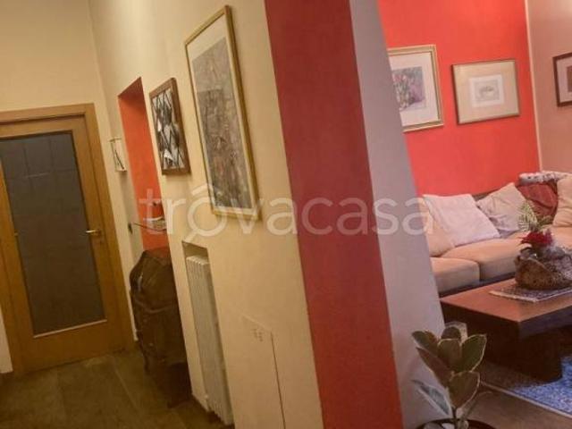 Appartamento in vendita a Pesaro, Pesaro E Urbino