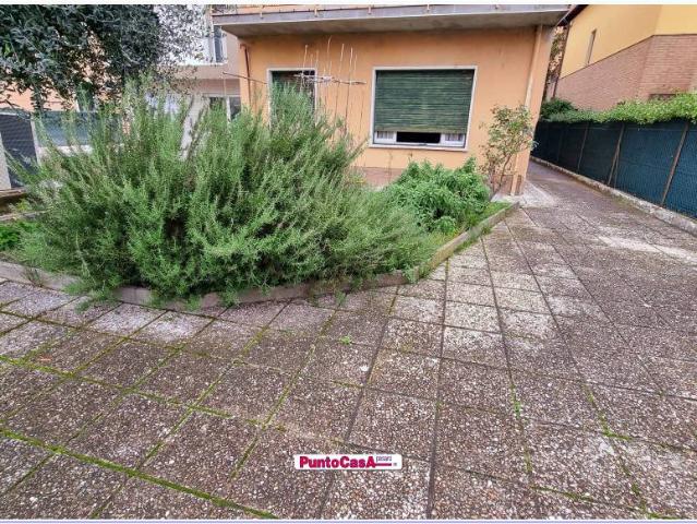 Appartamento in vendita a Pesaro, Pesaro E Urbino