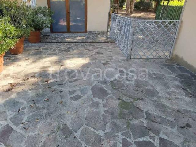 Appartamento in vendita a Pesaro, Pesaro E Urbino