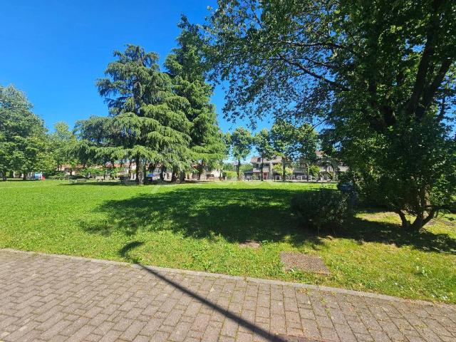 Appartamento in vendita a Presezzo, Lombardia