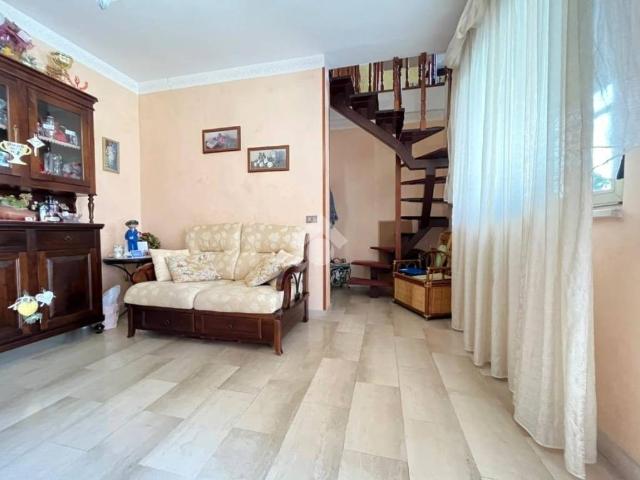 Appartamento in vendita a Calabria, Reggio Calabria