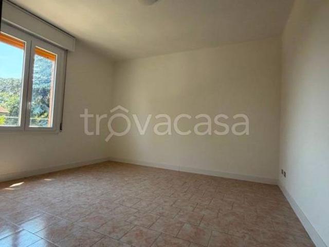 Appartamento in vendita a Canali, Re