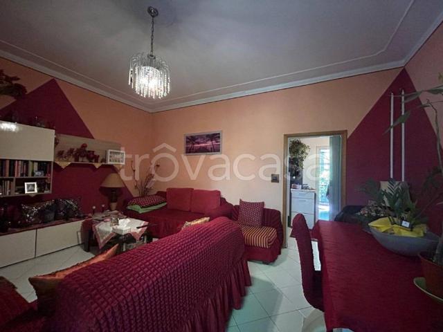 Appartamento in vendita a Re, Reggio Emilia