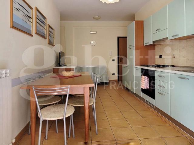 Appartamento in vendita a Ragnola, Marche