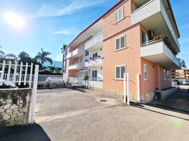 Appartamento in vendita a Santa Maria A Vico, Campania