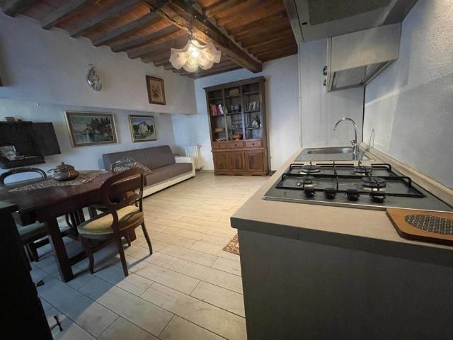 Appartamento in vendita a Sassetta, Toscana