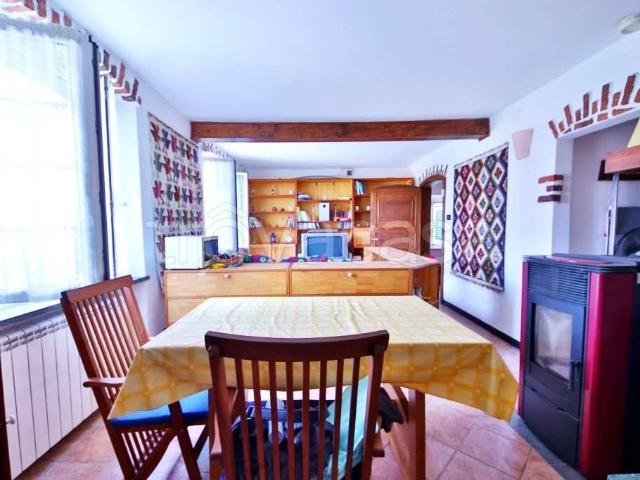 Appartamento in vendita a Savignone, Liguria