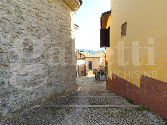 Appartamento in vendita a Scontrone, L'Aquila
