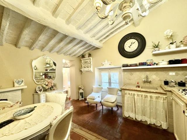 Appartamento in vendita a Seravezza, Toscana