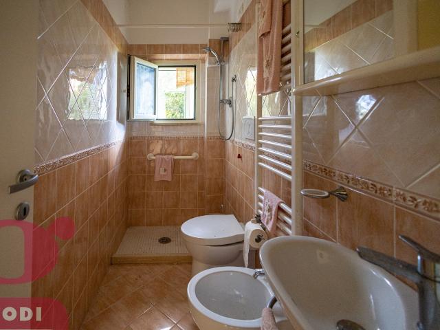 Appartamento in vendita a Collazzone, Umbria