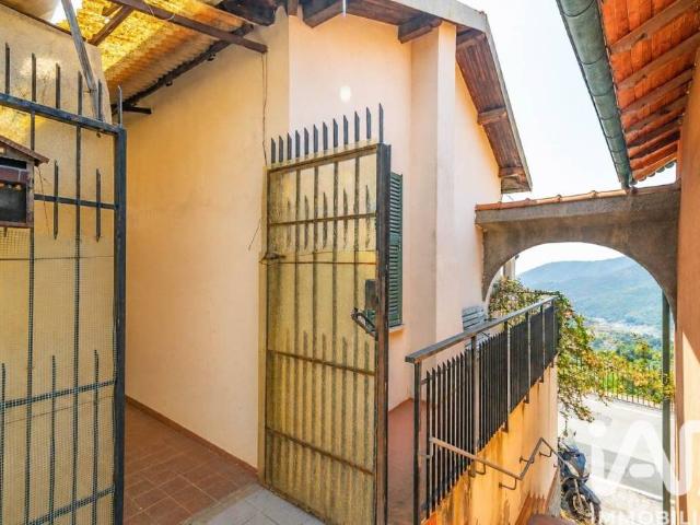 Appartamento in vendita a Tovo San Giacomo, Liguria