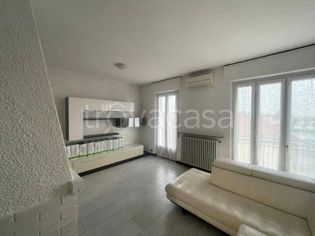 Appartamento in vendita a Treviglio, Lombardia