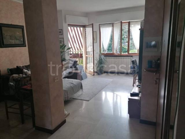 Appartamento in vendita a Velate, Varese