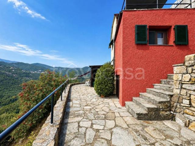 Rustico in vendita a Vasia, Liguria