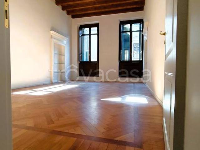 Appartamento in vendita a Brenzone, Veneto