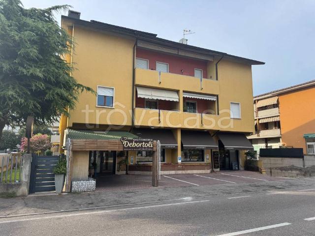Appartamento in vendita a Siena, Villafranca Di Verona