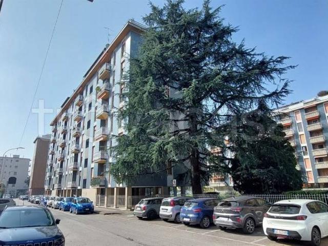 Appartamento in vendita a Sant'Alessandro, Villasanta