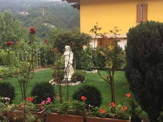 Appartamento in vendita a Comunità Montana della Valle Brembana, Zogno