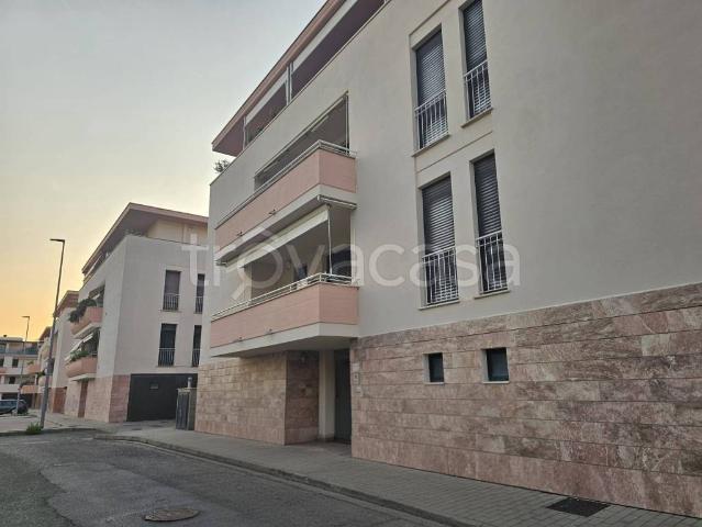 Appartamento in vendita a La Pace, Palazzo Del Pero