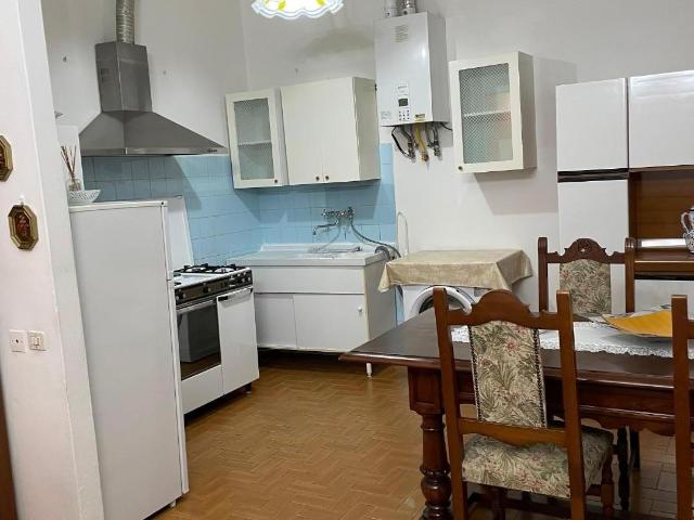 Appartamento in vendita a Carrara, Toscana