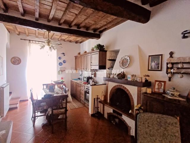 Appartamento in vendita a Sarteano, Toscana