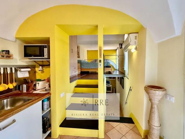 Appartamento in vendita a Pieve Di Teco, Liguria