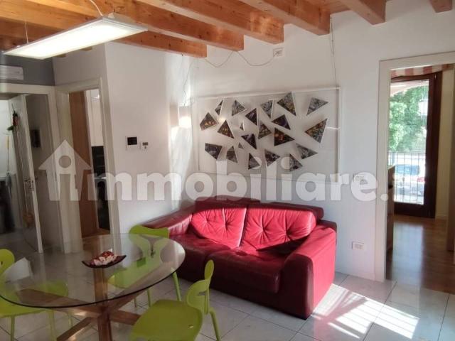 Appartamento in affitto a Olmo, Creazzo