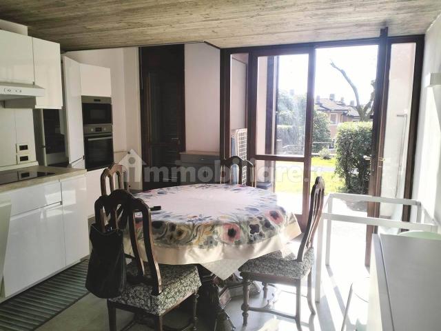 Appartamento in affitto a Comunità Montana Parco Alto Garda bresciano, Gardone Riviera
