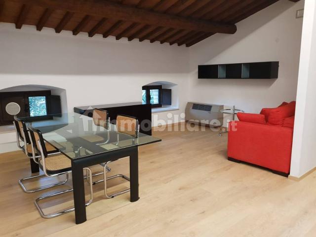 Appartamento in affitto a Centro storico, Brenzone